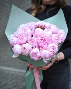 Bouquet 25 pink peonies
